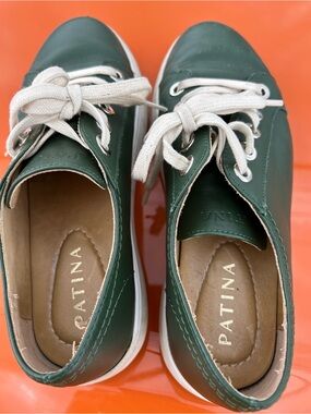 Patina Women's Green Lace-Up Sneakers